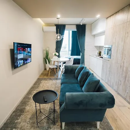 Atlant Luxury Status Apart: Prime Location with Self Check-In Chernivtsi Exterior photo