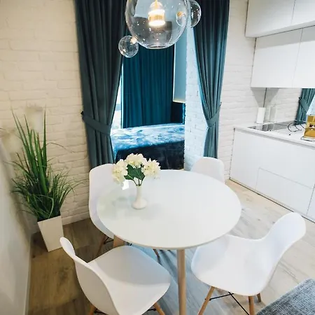 Atlant Luxury Status Apart: Prime Location with Self Check-In Chernivtsi Exterior photo
