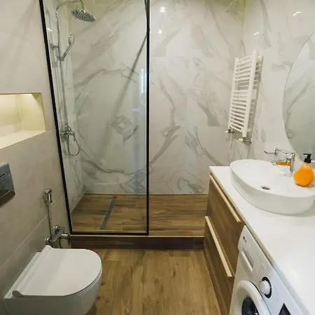Atlant Luxury Status Apart: Prime Location with Self Check-In Chernivtsi Exterior photo
