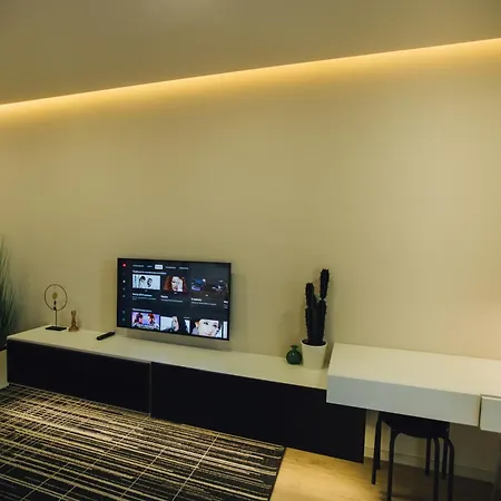 Atlant Luxury Status Apart: Prime Location with Self Check-In Chernivtsi Exterior photo