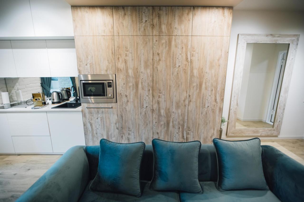 Atlant Luxury Status Apart: Prime Location With Self Check-in Apartment Chernivtsi